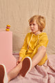 Lenzi Hoody in senfgelb mit kleiner Brombeer Stickerei für Kinder
